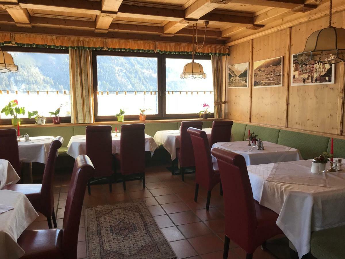 Hotel Pension Weiratherhof Wenns Bagian luar foto