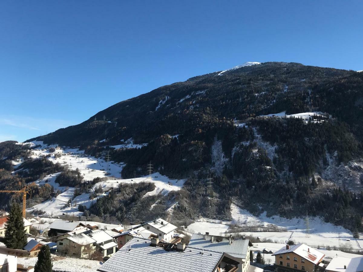 Hotel Pension Weiratherhof Wenns Bagian luar foto