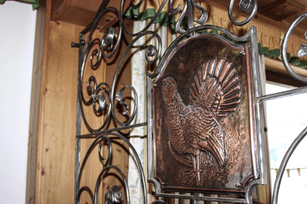 Hotel Pension Weiratherhof Wenns Bagian luar foto